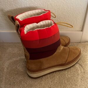 NWOT Toms Makenna boot size 9
